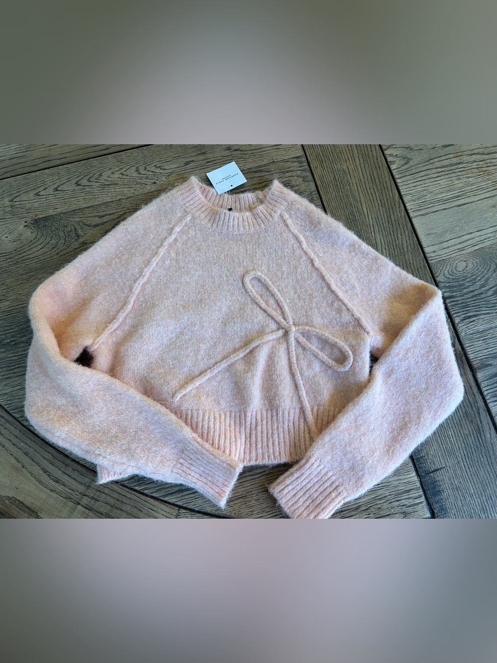 NWT American Eagle Peach Bow-Trim Fuzzy Crew Neck Cropped Sweater